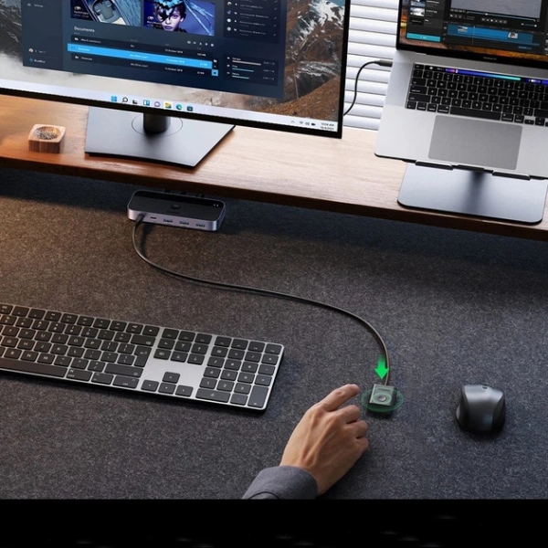 Спліттер UGREEN CM662 USB 3.0 Sharing Switch 2 в 4 Out Black